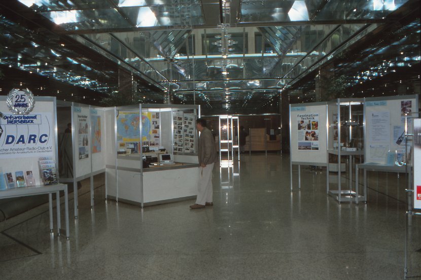 2001-05 Ausstellung Sparkasse HEB (6)